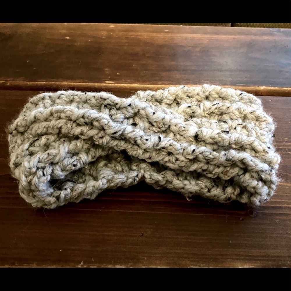 Ear warmer